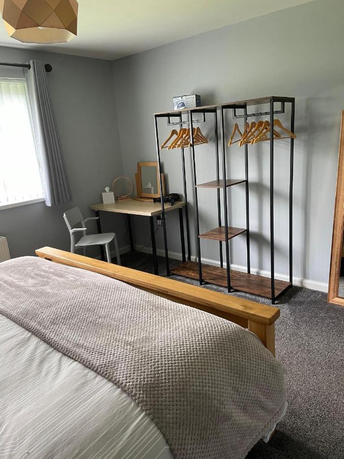 'Kodi'S Place' Well Appointed 1 Bedroom Apartment With Excellent Transport Links And Free Wi-Fi Whiteabbey Bagian luar foto