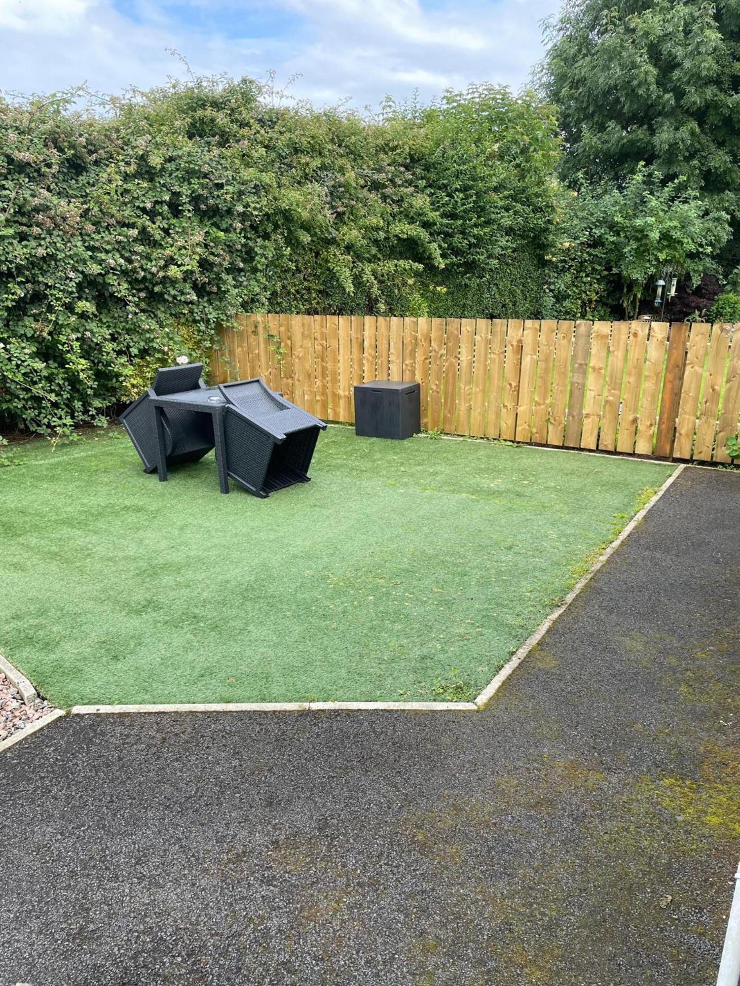 'Kodi'S Place' Well Appointed 1 Bedroom Apartment With Excellent Transport Links And Free Wi-Fi Whiteabbey Bagian luar foto